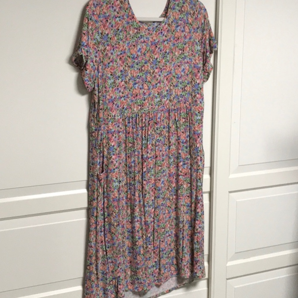 Flower rayon spandex dress.